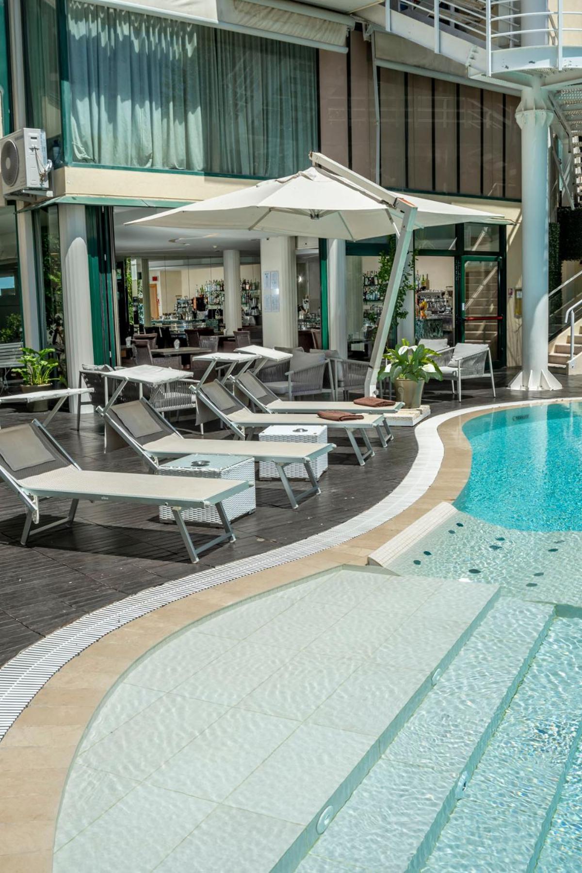 Park Hotel Cattolica Exterior foto